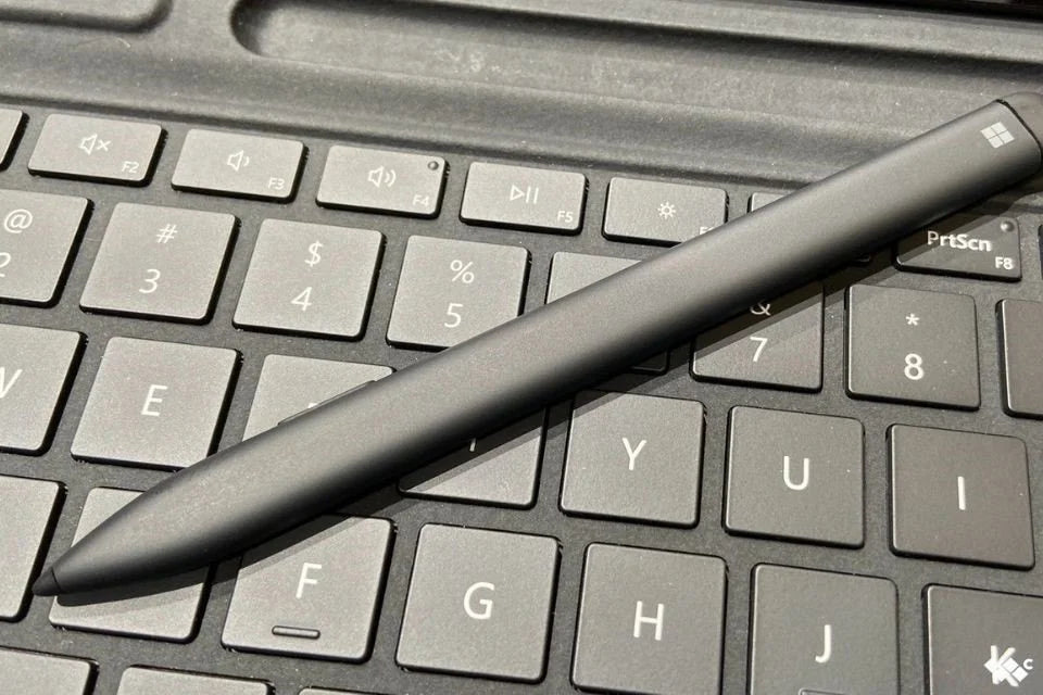 Microsoft Surface KB+PEN Store PLATINUM