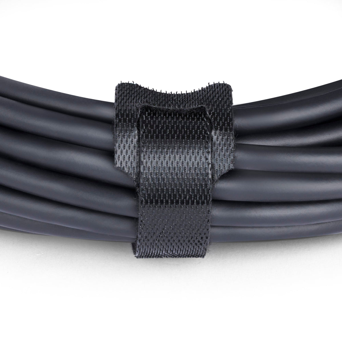 StarTech 146B-USBC-HDMI4K-AOC 50ft USB-C to HDMI 4K 60Hz Active Optical Cable front view
