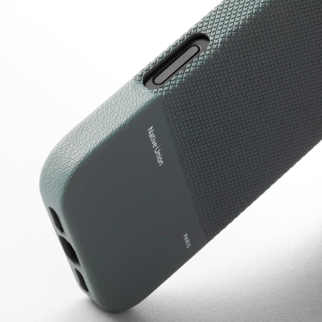 (Re)Classic Case for iPhone 17