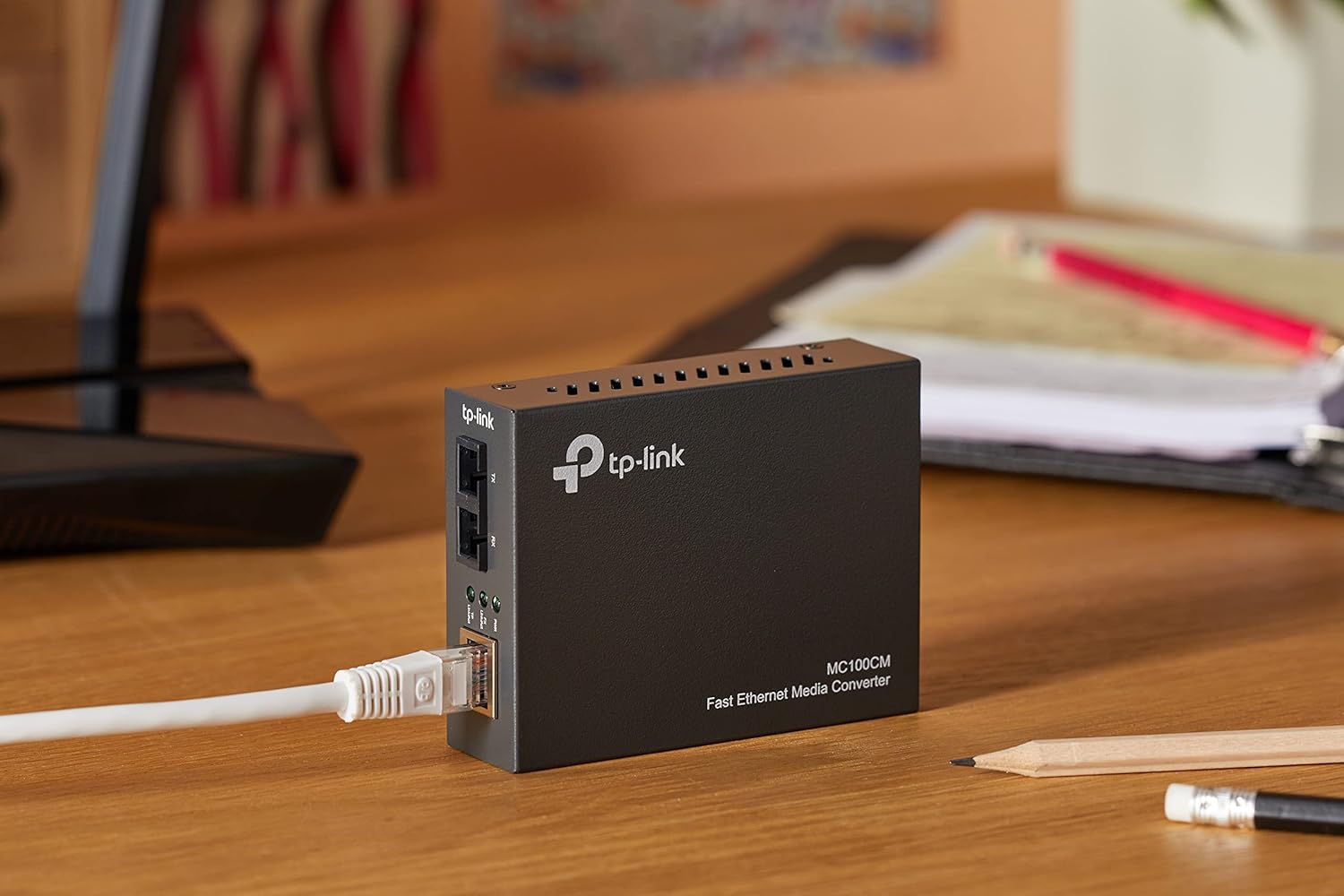 TP-Link Omada MC100CM 5 Ports 10/100Mbps Multi-Mode Media Converter