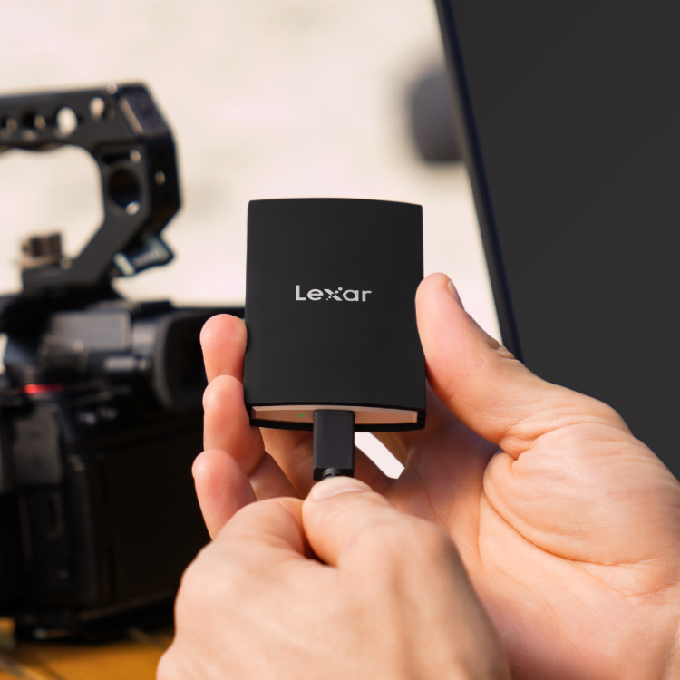 Lexar ARMOR 700 Portable SSD -2TB - LAR700X002T-RNBNG