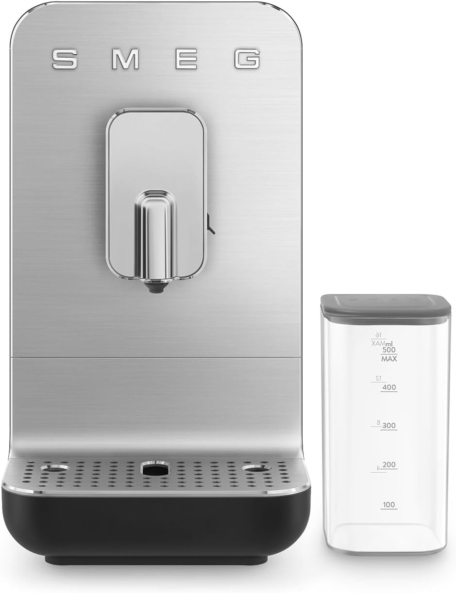 Smeg Automatic coffee machine with a milk system