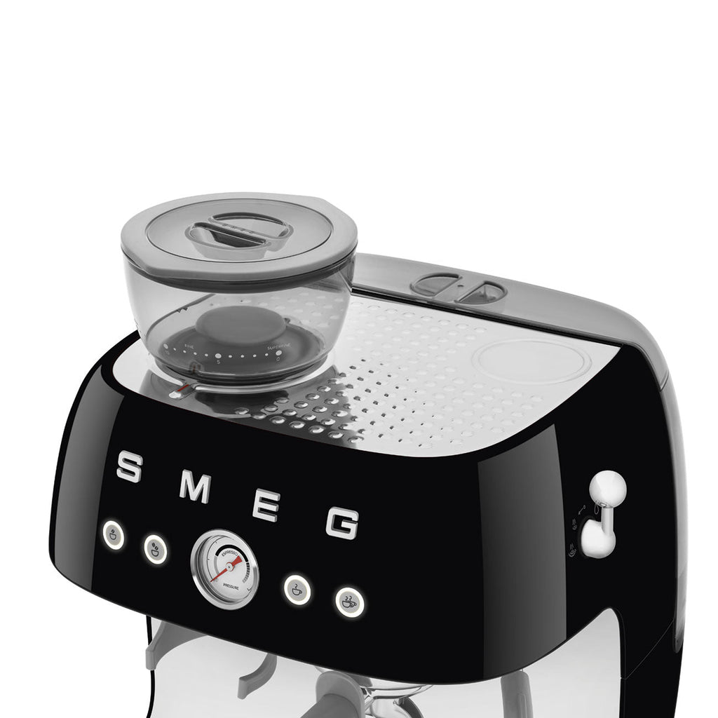 Smeg Cream manual espresso coffee machine with built-in grinder