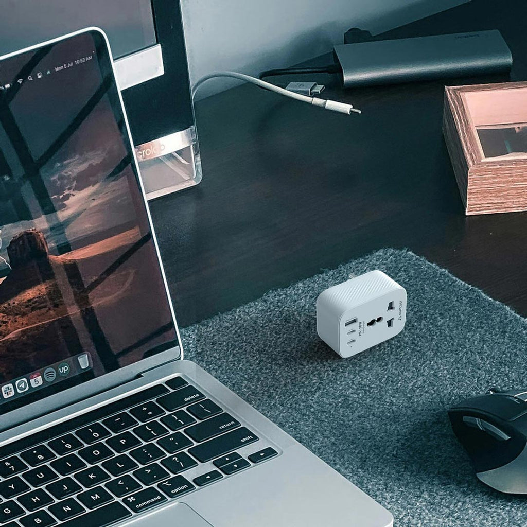 ChargePlug Mini Universal Multi Plug with 20W Gan Charger