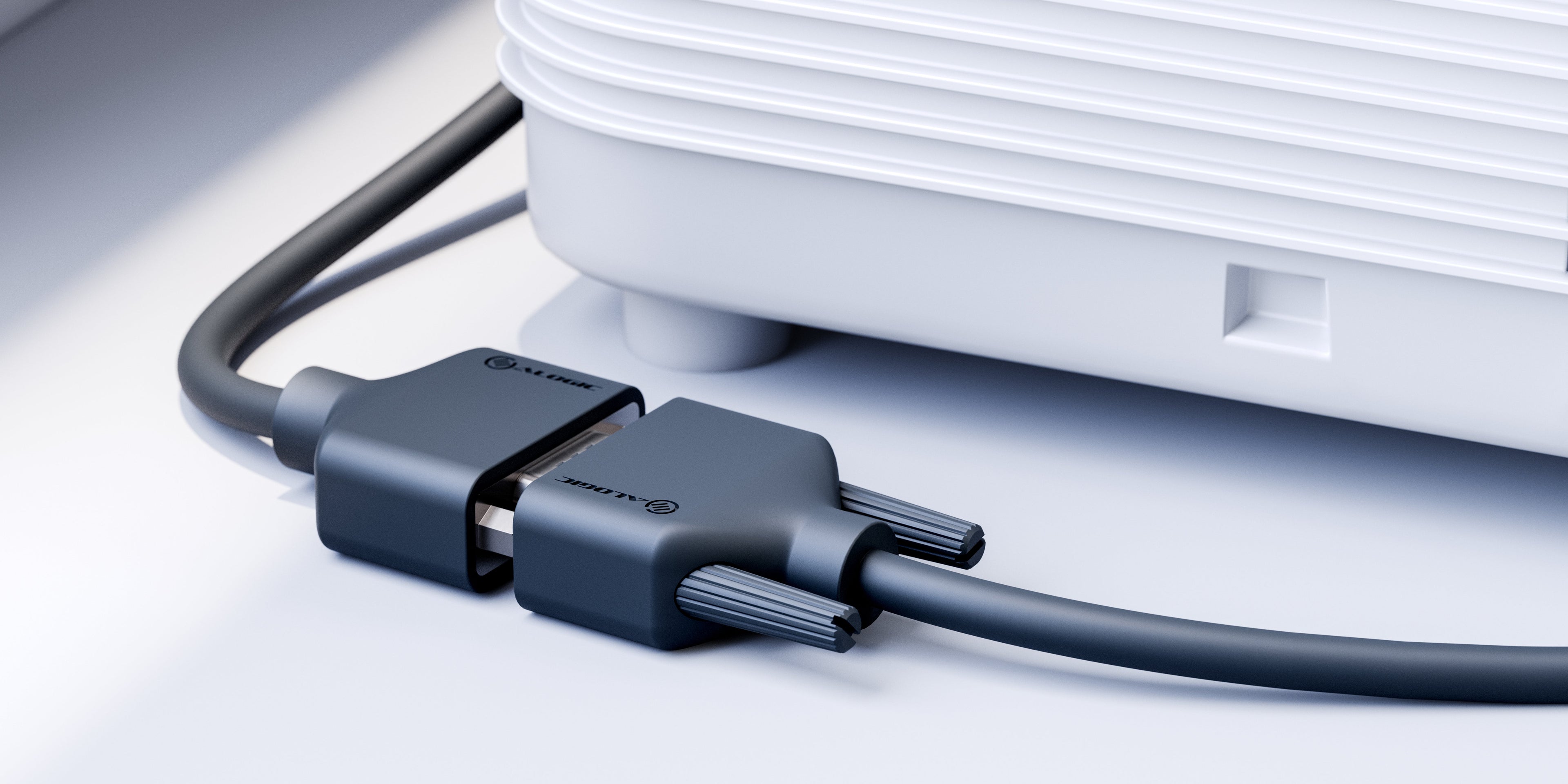 Elements DisplayPort to VGA Adapter - Male to Female - 20cm