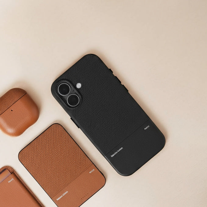 Re-Classic Case for iPhone 17 - Black