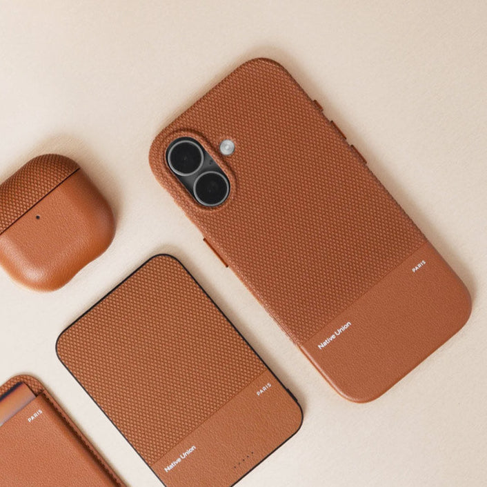 Re-Classic Case for iPhone 17 - Tan