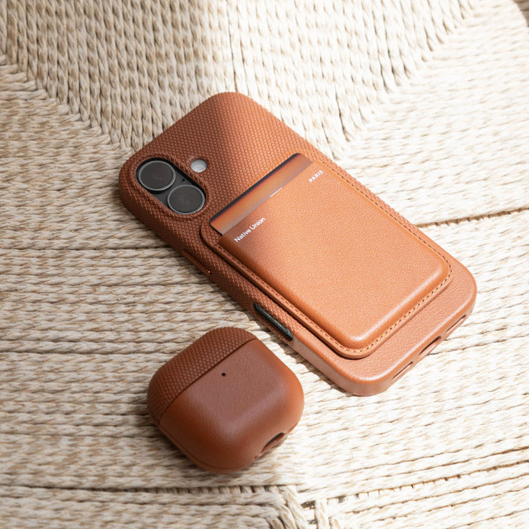 Re-Classic Case for iPhone 17 - Tan