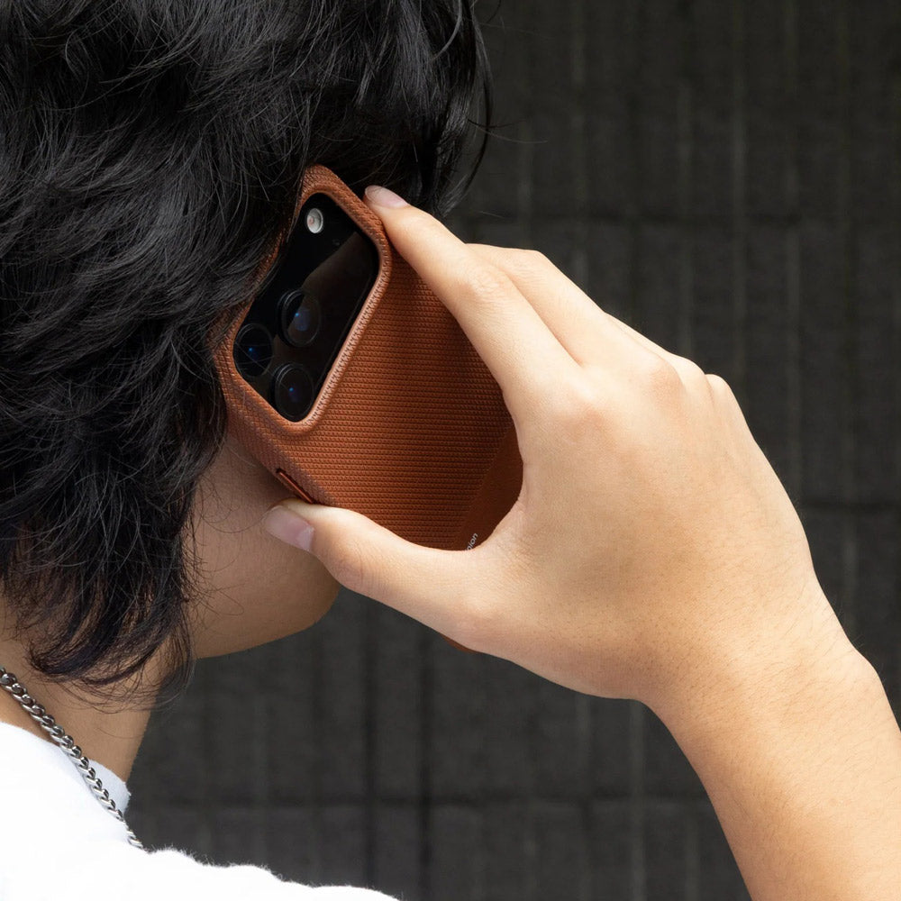 Re-Classic Case for iPhone 17 Pro - Tan