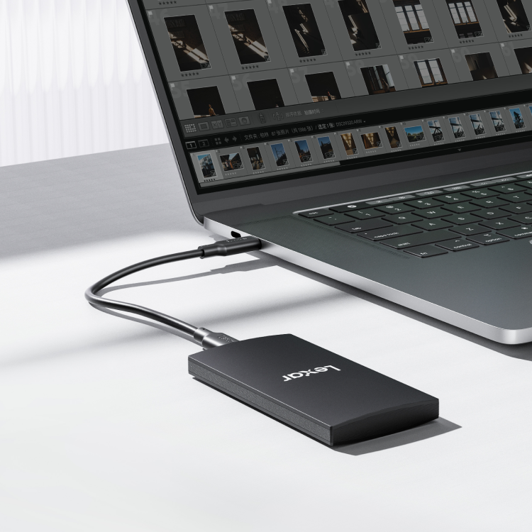 Lexar SL300 Portable SSD 2TB