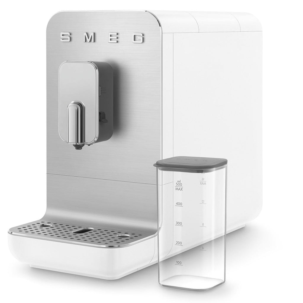 Smeg Automatic coffee machine with a milk system