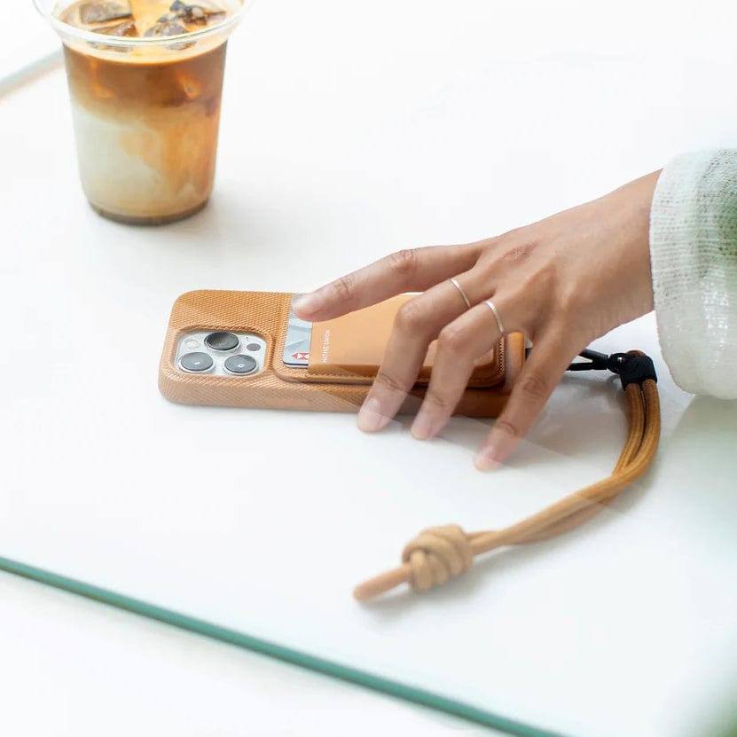 Re-Classic MagSafe Card Wallet - Kraft