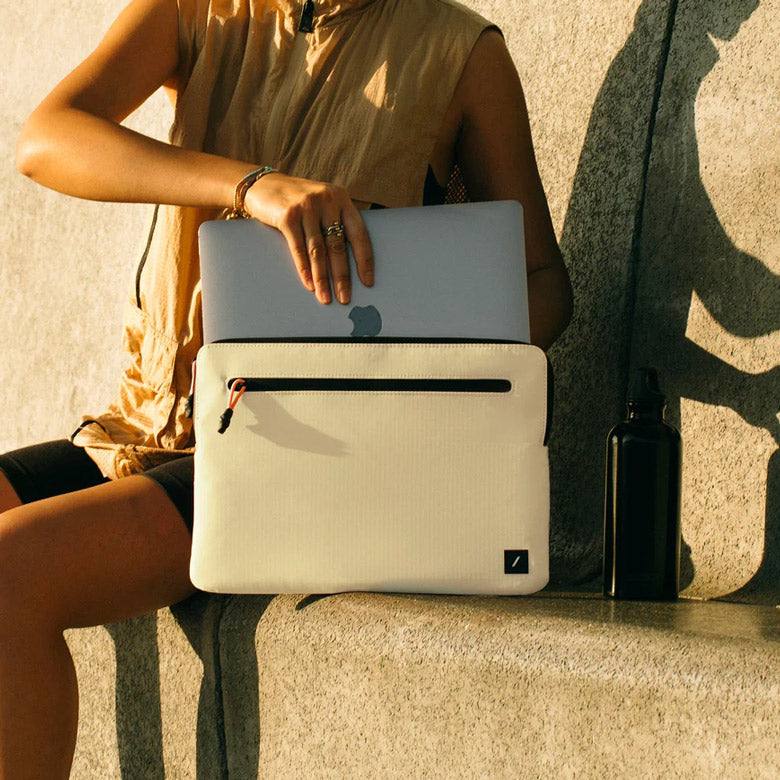 Ultralight Sleeve for MacBook 14" - Sandstone