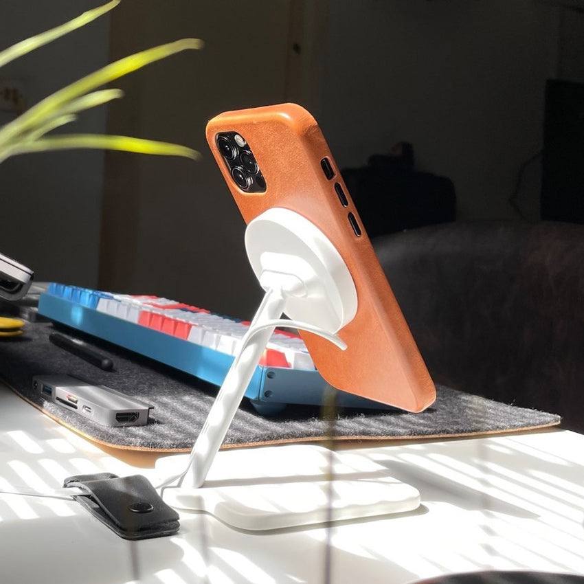 Forte MagSafe iPhone Stand